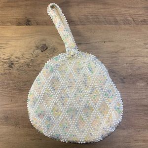 Vintage beaded hand bag.  So cute